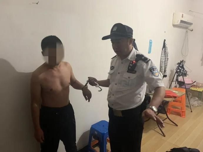 回来|谁敢叫“白衬衣”一起出警二级高级警长默默系上武装带……还把在逃人员抓了回来
