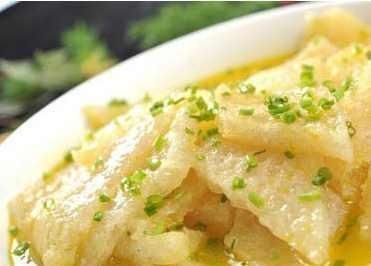 排骨|油炸猪皮汤,酥炸小黄花鱼,红烧带鱼,剁椒排骨的做法