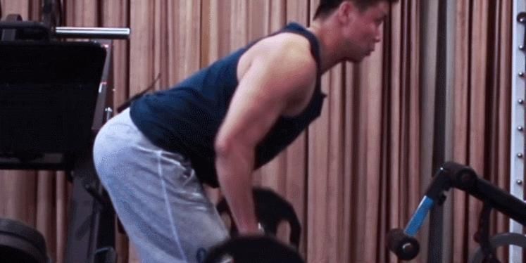 燃爆|2个胸背组合训练，教你打造强壮的胸背，燃爆你的上半身肌肉