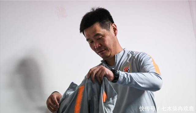 升班马|李霄鹏客场挨了4闷棍子！1-4惨败中超升班马，下课铃声敲响了？