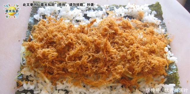 鸡蛋|肉松蛋饼,10分钟搞定营养又美味的早餐,媲美早餐店的鸡蛋卷饼!