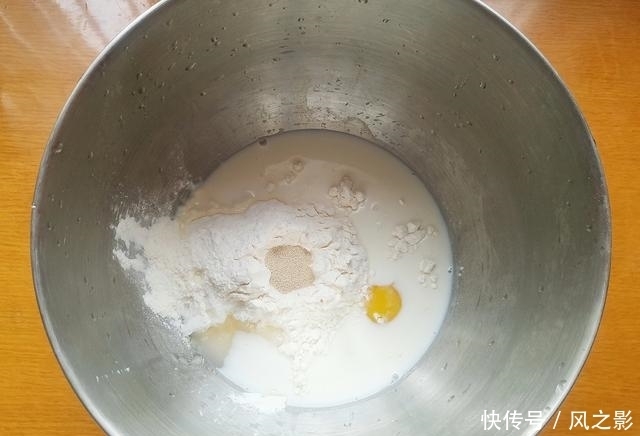 发酵|用了4年的吐司配方，只需一次发酵也能柔软似棉花，放3天也不硬