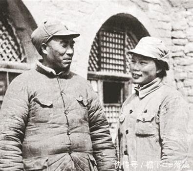 烧水|士兵命伙夫给自己烧水,伙夫默默照做,小兵开会时一看台上傻眼了!