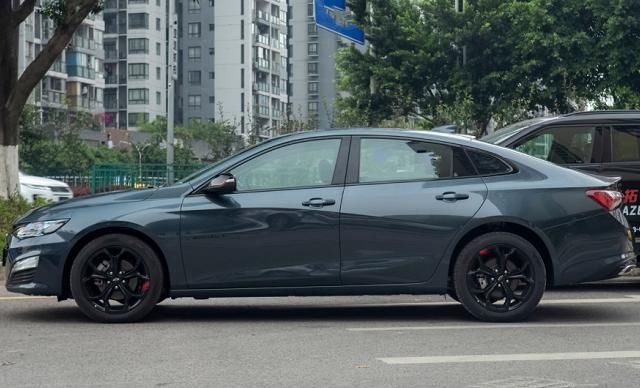  舒适|被冷落的迈锐宝XL，一箱油950KM，舒适如头等舱，跌到11万没人懂