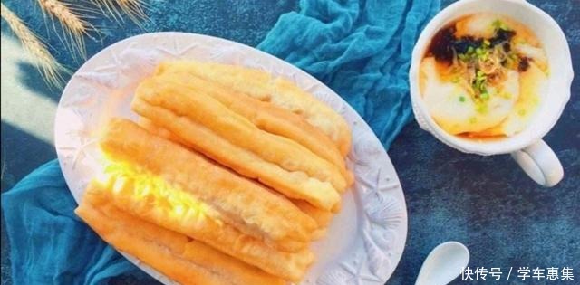 摆摊|摆摊大爷炸油条时，面粉不是重点！少了“它”，油条立刻就变软