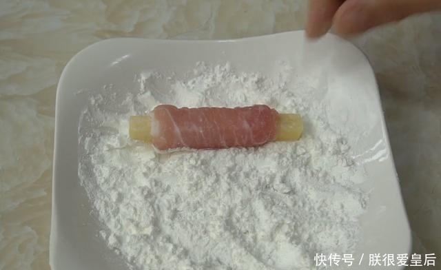 解馋|土豆新吃法,不炒不用炖,酸甜又开胃,孩子三天两头点名吃,解馋