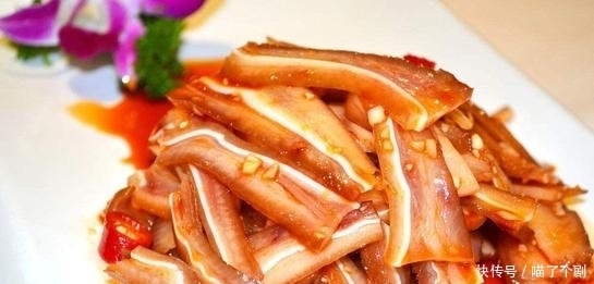 新鲜的猪耳朵|猪耳朵能做什么菜,卤猪耳朵很好吃,黄酒跟猪耳朵搭配很美味