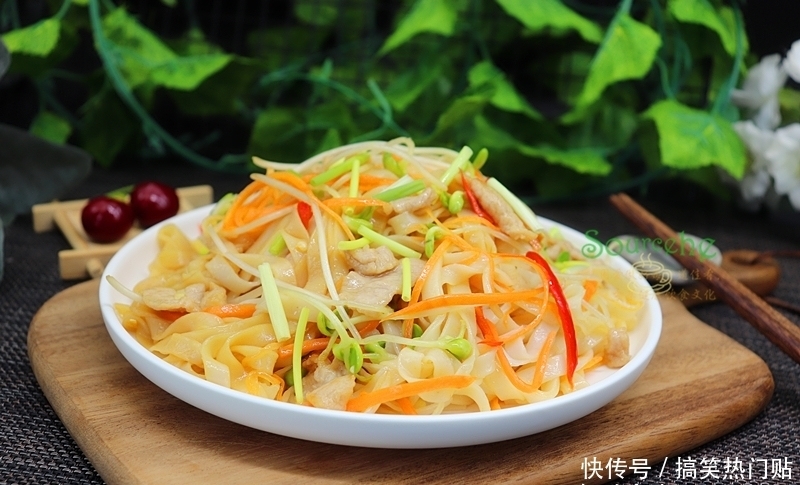 爽滑|炒河粉时多加一步,河粉不断裂不粘锅,柔韧爽滑,口感独特!