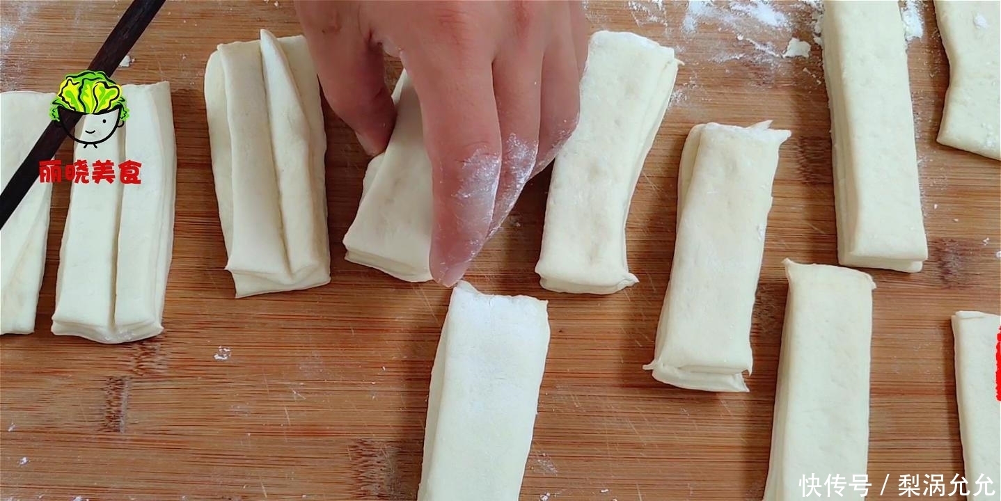 面粉|面粉别再烙饼了，教你简简单单炸油条，一看就会，一做就对，好吃