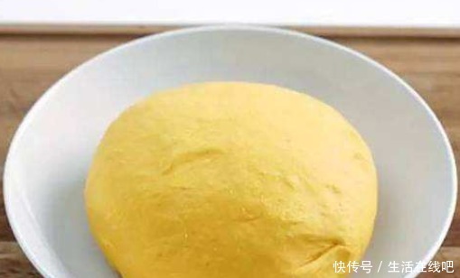 好吃|做南瓜饼要用这种“粉”来做,南瓜饼Q弹软糯,吃着好吃更营养