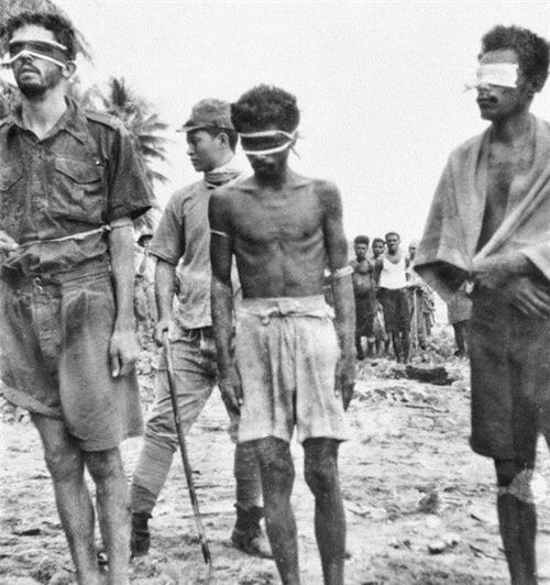 当众|二战著名的处决照：白人士兵被当众斩杀，日军却赔上了18万人性命