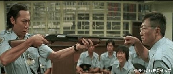  枪口|如果用手指堵住枪口, 子弹能否射出来呢? 原来电视剧演的都是真的