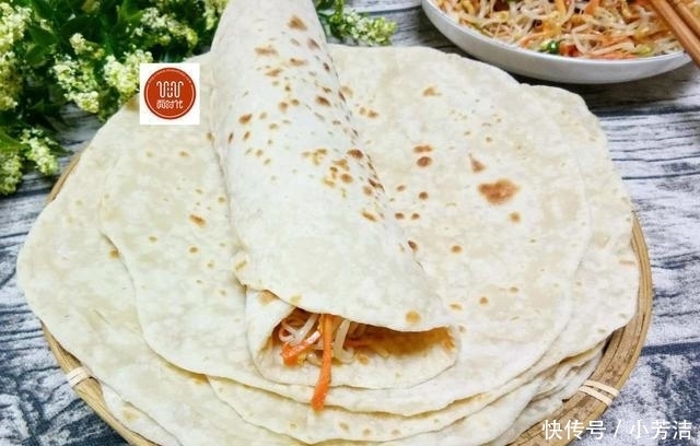 家常|家常烙饼最简单的方法,多加这一步,又软又薄,一分钟烙一张!