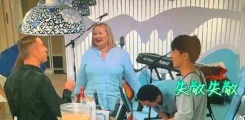 耽误|《中餐厅》被或黄晓明耽误,对外国人卑躬屈膝,被苏有朋势力碾压