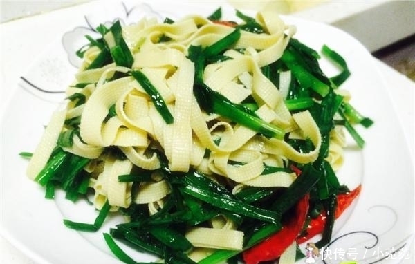  豆制品|春天炒蔬菜，给肠道洗个澡，吃多也不怕胖，没吃过的要试试