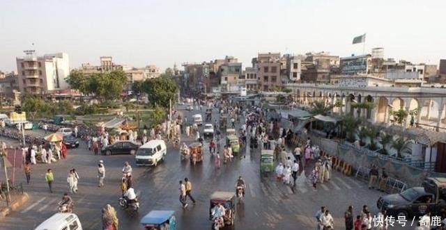 终身|亚洲一小国, 不对我国设防, 两国友好关系入法律, 违反则终身监禁