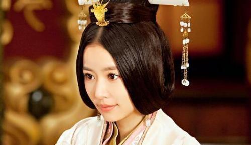 丈夫|丈夫打仗多年生死不知，多年后妻子被召入宫，才知丈夫是皇帝