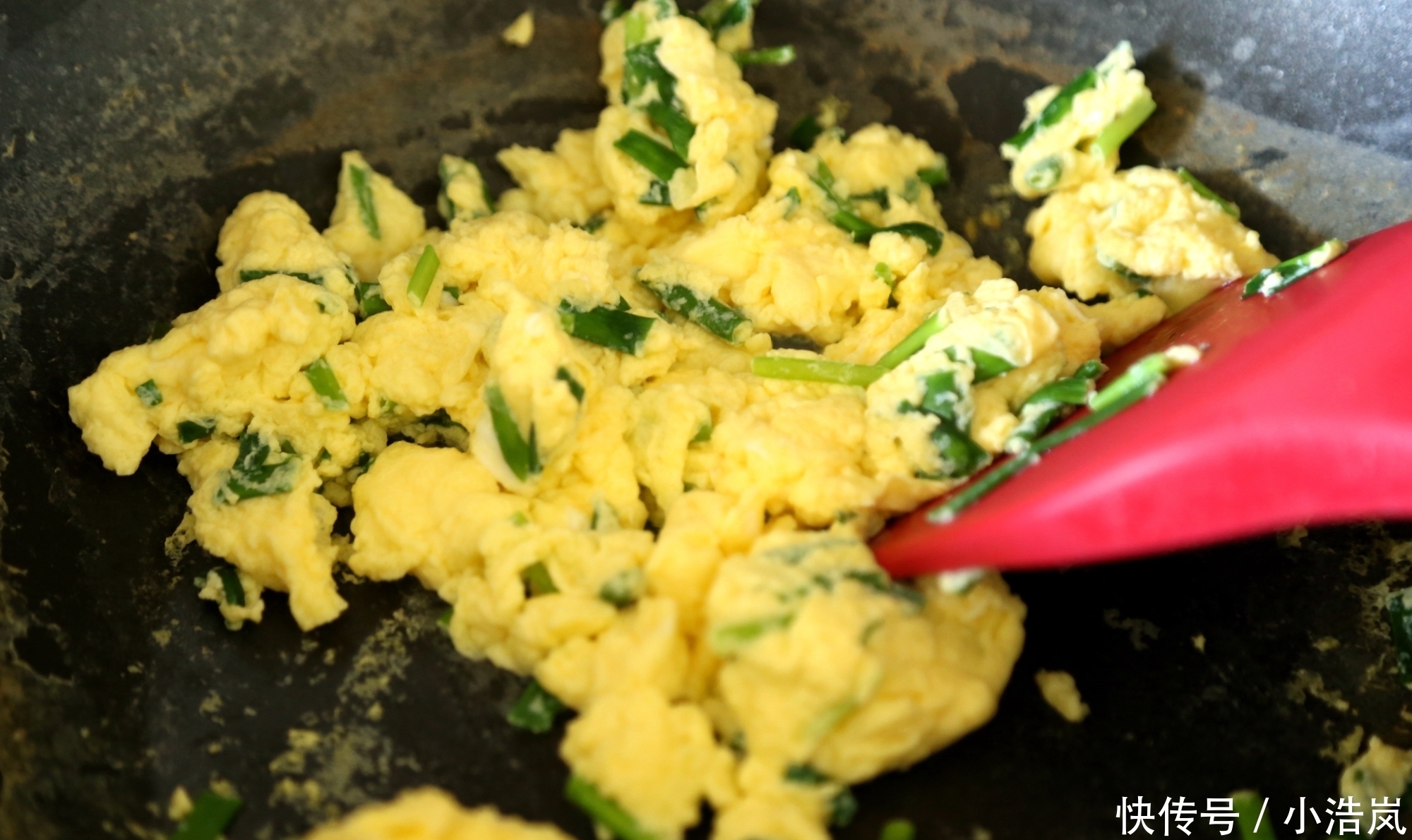  入口|鸡蛋吃了几十年，第一次如此做，不加一滴油，“入口即化”