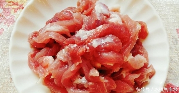 小炒|节约懒人的食物,教你如何做青椒小炒肉,经常吃它不发胖!