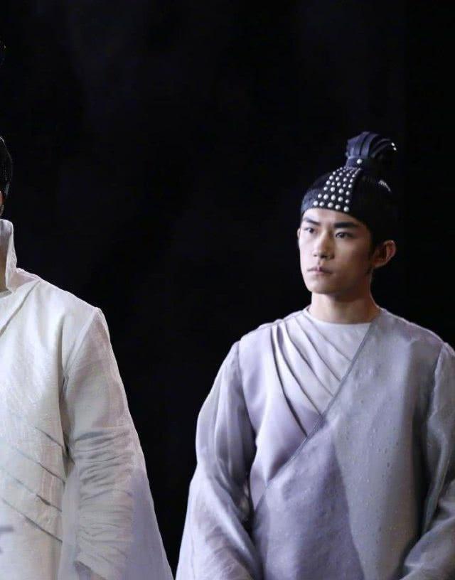 导演|根据千玺刘昊然胡先煦的剧照,谁更帅?