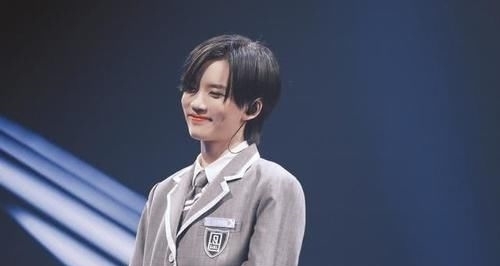  悲情|青你2：四人争一个出道位，陆柯燃逆袭金子涵陪跑，乃万上演悲情戏码