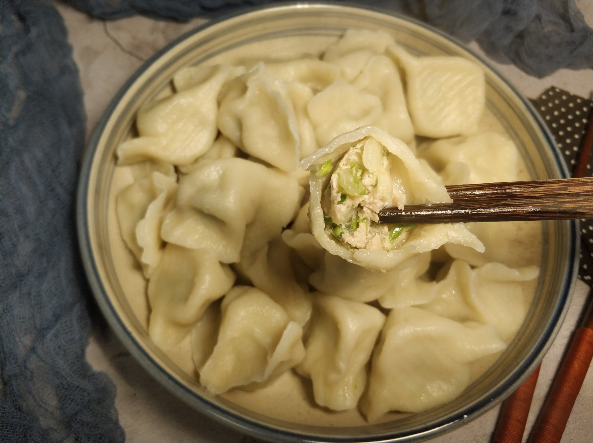 鲜流油|饺子馅想要鲜流油流汁?有人加鸡蛋,有人加油,其实都不全面