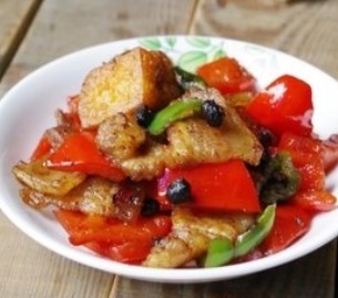 越来越|每周必给女儿做的营养菜,香辣可口肥而不腻,脸色越来越红润