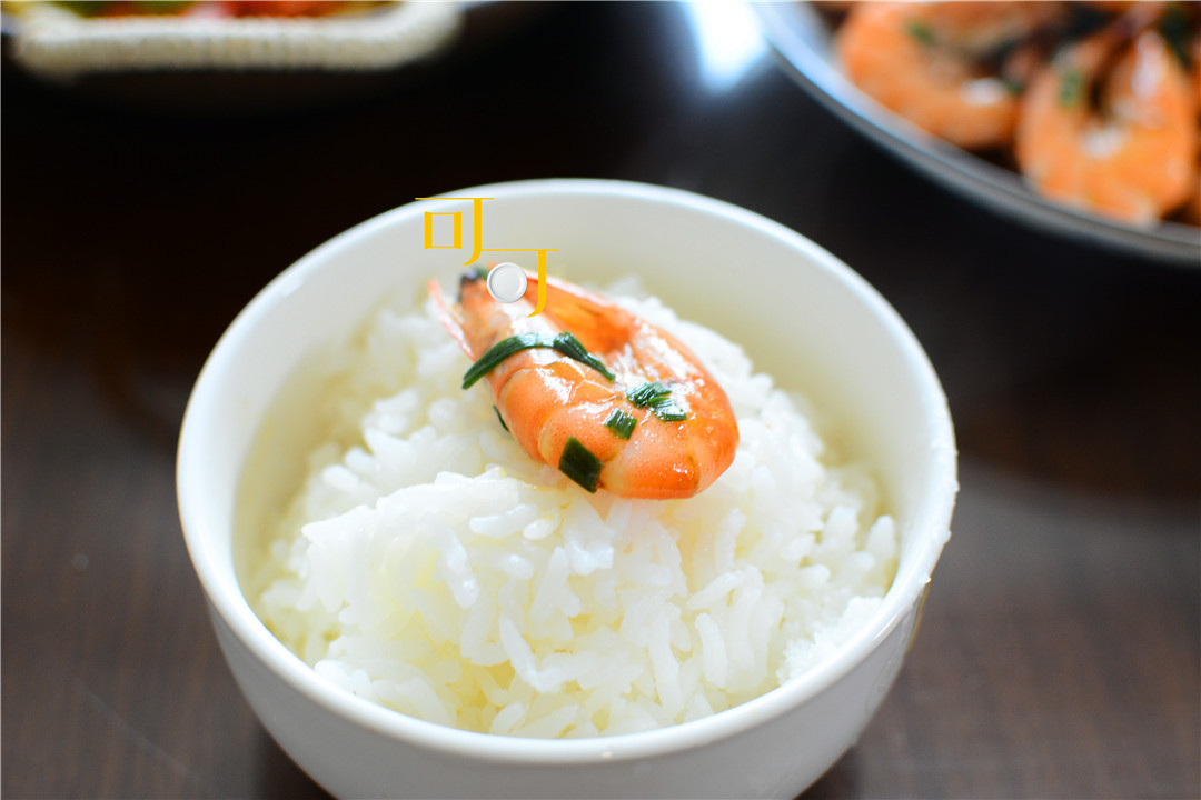  漂亮|晒晒我家的午餐，一荤两素三个菜，漂亮像一幅水彩画，营养又健康