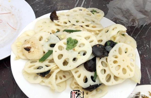 农村|农村330元一桌的宴席，鸡鸭鱼肉都有，利润在哪？