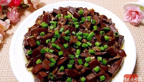 小虾米炒|这菜是“天然补血剂”,每周吃一次,低血糖、气血不足都躲着你