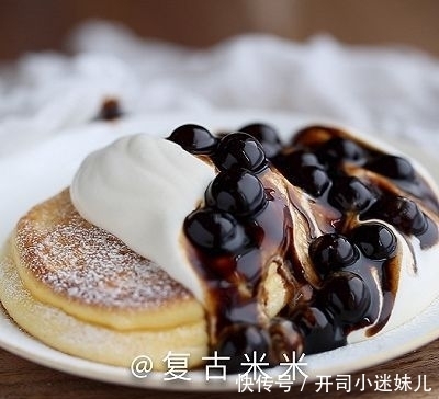  倒入|黑糖珍珠舒芙蕾松饼