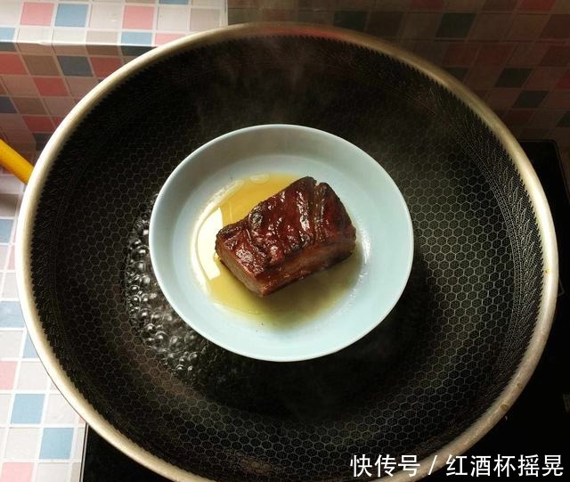  应季|腊肉和它是天生一对，把它们炒一起，又香又下饭，连吃3天都不腻