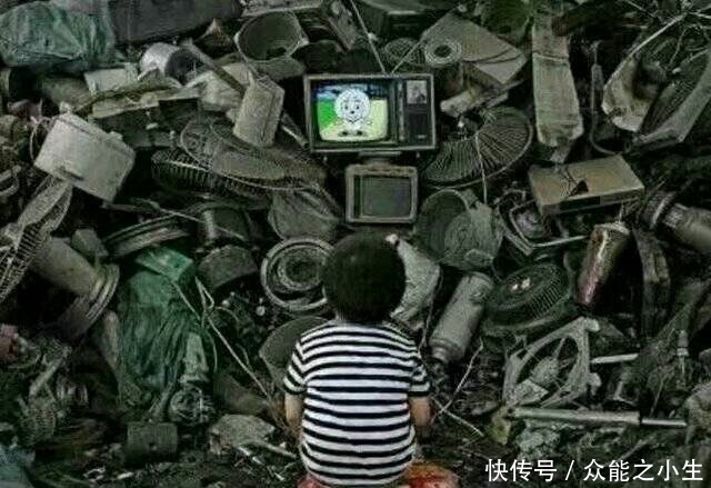 笑话|搞笑图片幽默段子笑话:这家人可真够懒的,屋子这么脏都不打扫么