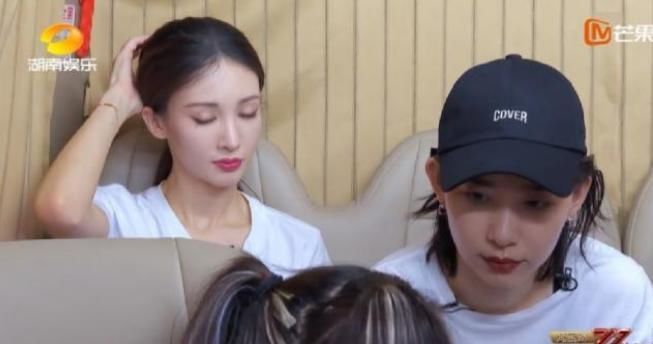 郑希怡|李斯丹妮组互帮互助,宁静组却成了宫斗剧,黄圣依强势郑希怡吃亏