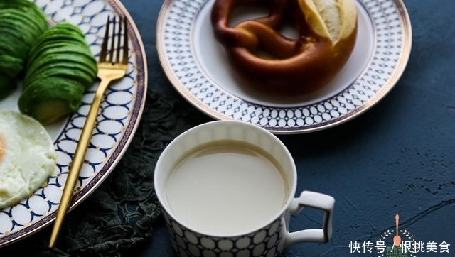  适合|最适合白领的早餐，简单花上几分钟，就可以充分享受小资般的生活