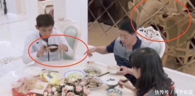 节目组|镜子反射画面跟实际动作不一样!综艺传“闹鬼”节目组回应了