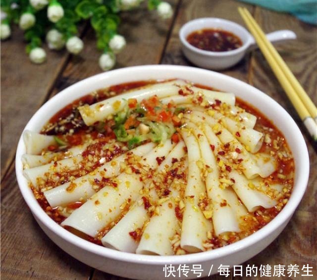 蒜泥|蒜泥饺子皮,教你一招,做法简单,香的不得了!