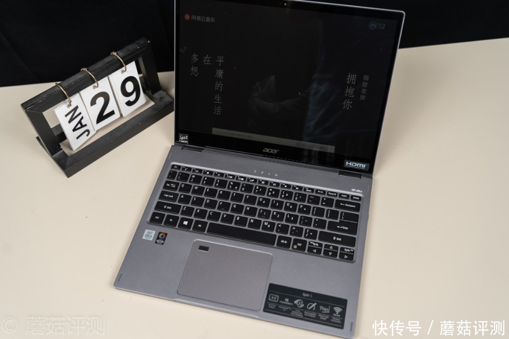 翻转|极致轻薄,自由翻转,细节出众、宏碁蜂鸟Spin 5百变2K轻薄本 评测