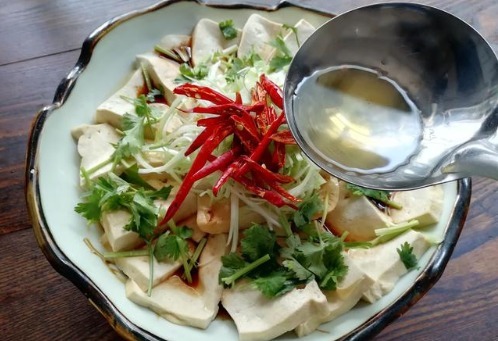 豆腐|豆腐超好吃的做法,很多人没吃过,不放肉也好吃