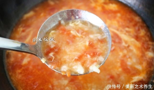 搅拌均匀|做疙瘩汤,这样最省事!疙瘩软滑不粘牙,鲜香开胃吃不够