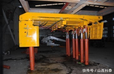 顶板|煤矿综采液压支架倾倒的预防及处理