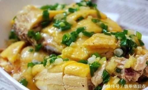 葱油鸡|葱油鸡如此做,比白切鸡更鲜嫩,入口弹牙味道香,天天吃都不腻