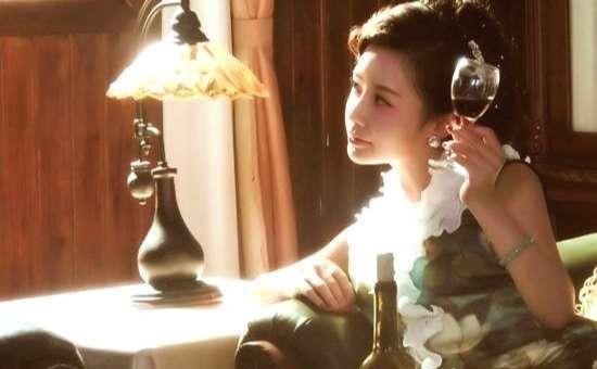 赵彩云|女子救过慈禧,为清朝解除大麻烦,然而13岁就被卖进了烟花柳巷