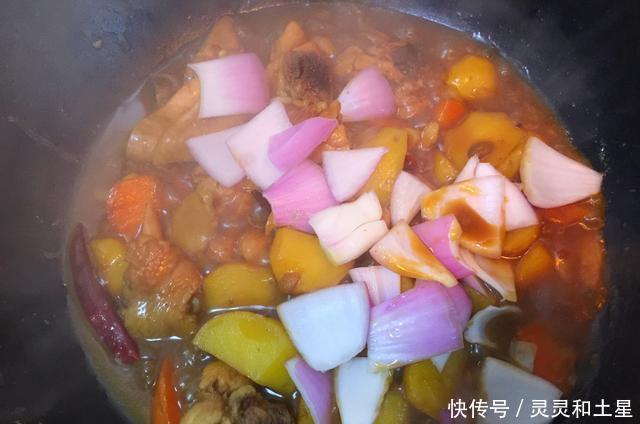 肉类食物|炖鸡时加入它,鸡肉鲜香味美,不仅没有腥味,还有淡淡的麦芽香