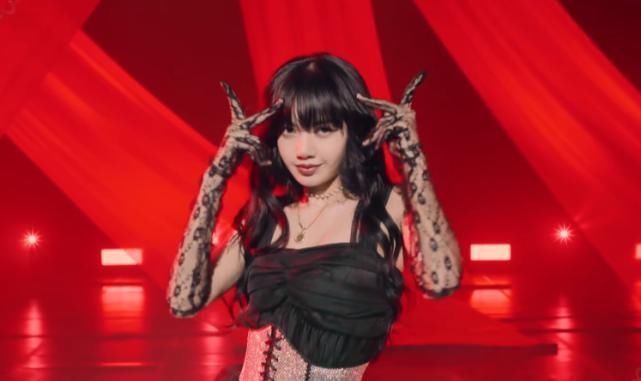 ending|同做ending动作,看看训练生再看看Lisa,才知道学员跟导师的区别