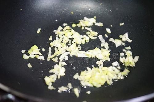  热量|热量低、饱腹感强的素包子，这个食谱最好吃，蒸过一次就知道靠谱