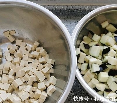 胡萝卜|健康营养茄子豆腐包