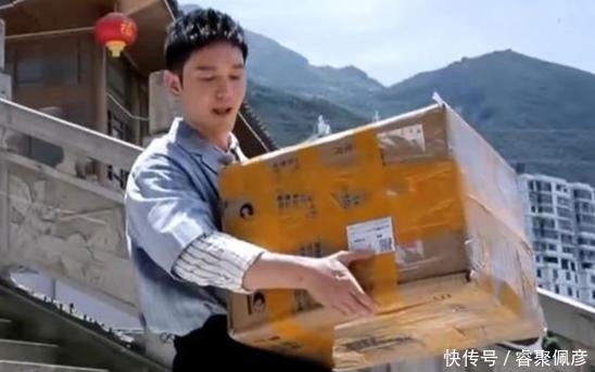 关门|赵丽颖《中餐厅4》压力大关门痛哭,黄晓明知错不改甩手掌柜