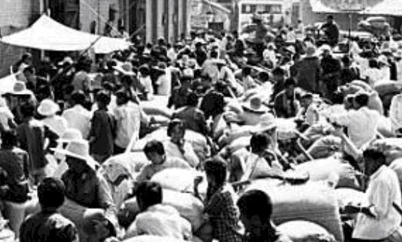 场景|一组80年代农村罕见老照片，只是现在很难再看到这样的场景