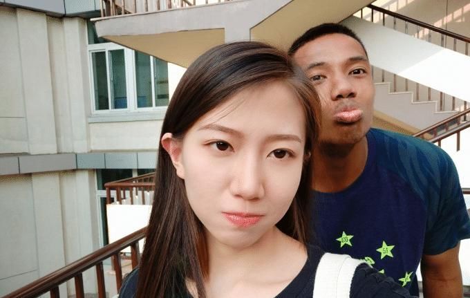 女子|还记得那个“发誓不嫁中国人”的女子,现在怎么样了网友崇洋媚外